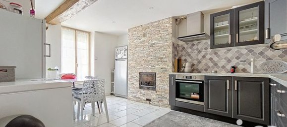 Casa de 3 dormitorios en Migennes, France No. 360377 11