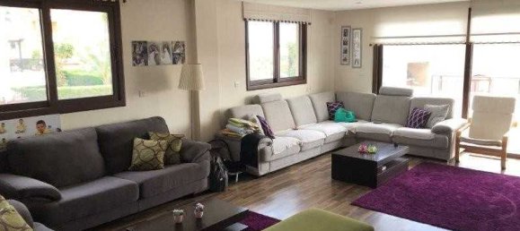 3 Schlafzimmer Haus in Agios Athanasios, Cyprus, Nr. 10654 9