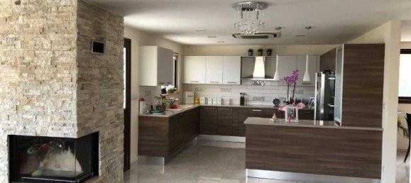 3 Schlafzimmer Haus in Agios Athanasios, Cyprus, Nr. 10654 11