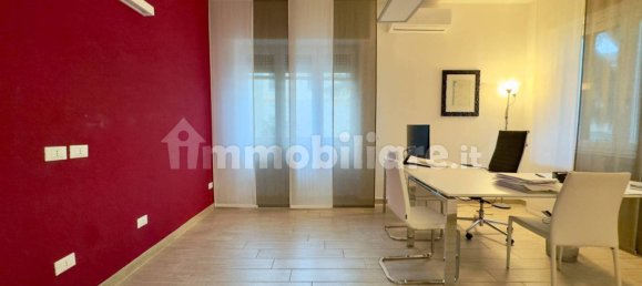 2 Schlafzimmer Wohnung in Novara, Italy, Nr. 203195 4