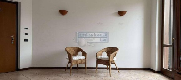 3 rooms Duplex in Como, Italy No. 35901 4