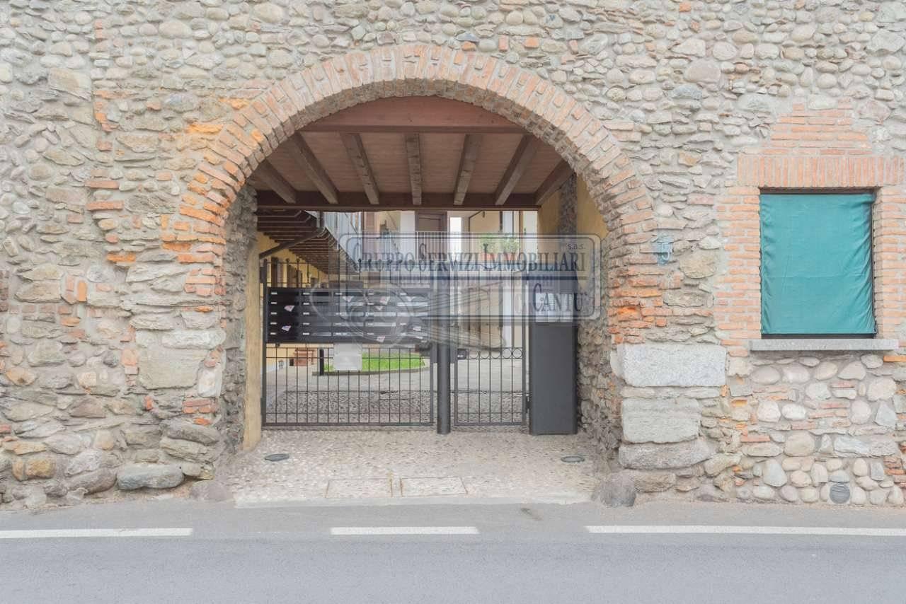 3 rooms Duplex in Como, Italy No. 35901