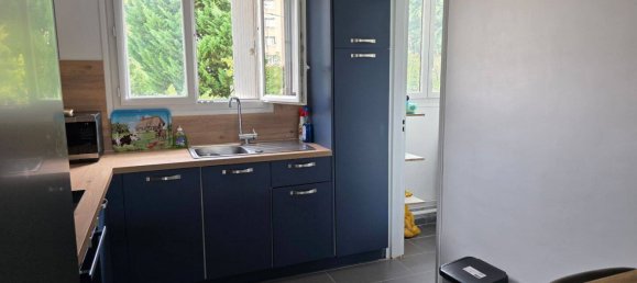 2 bedrooms Apartment in Athis-Mons, France No. 328457 8