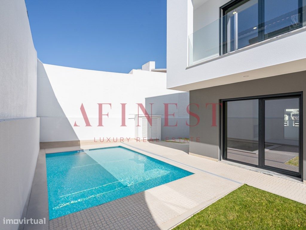 4 Schlafzimmer Haus in Seixal, Portugal, Nr. 227450