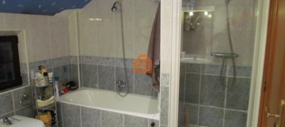 4 bedrooms House in Villaquilambre, Spain No. 77954 9