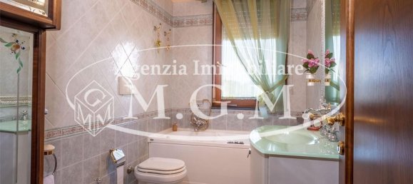 5غرفة منزل في Santa Maria a Monte, Italy رقم 169093 27