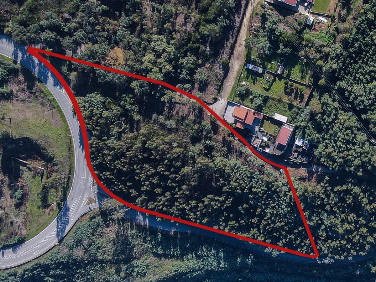 13000m² Land in Vila Nova de Gaia, Portugal No. 9208