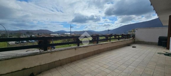 Квартира с 2 комнатами в Фьюджи, Италия № 198506 26