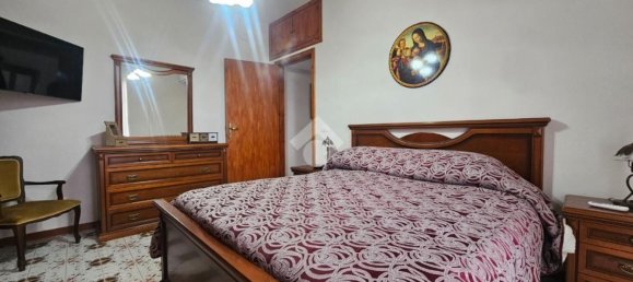 Квартира с 2 комнатами в Фьюджи, Италия № 198506 39