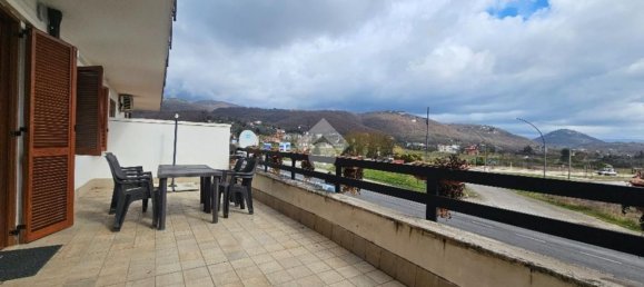 Квартира с 2 комнатами в Фьюджи, Италия № 198506 41