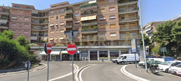 2 bedrooms Apartment in Rome, Italy No. 70044 30