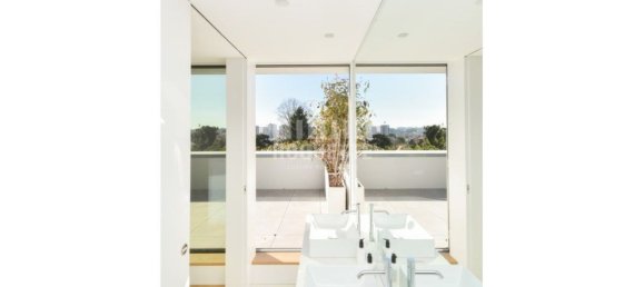 5 غرف نوم منزل في Porto, Portugal رقم 106914 30