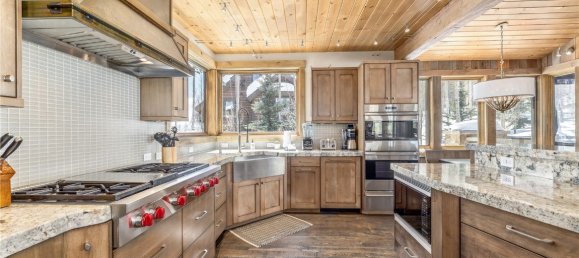 8 bedrooms Commercial property in Breckenridge, USA No. 214 17