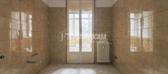 2 bedrooms Apartment in Bologna, Italy No. 378210 14