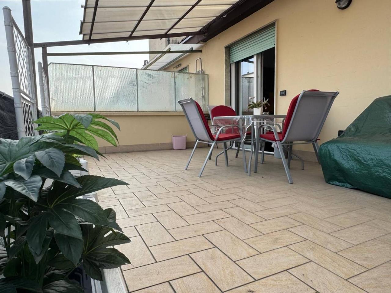 Пентхаус с 2 комнатами в Турин, Италия № 33500