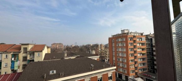 Пентхаус с 2 комнатами в Турин, Италия № 33500 11