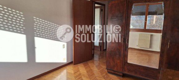 3 rooms Apartment in Bergamo, Italy No. 182937 9