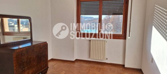3 rooms Apartment in Bergamo, Italy No. 182937 10