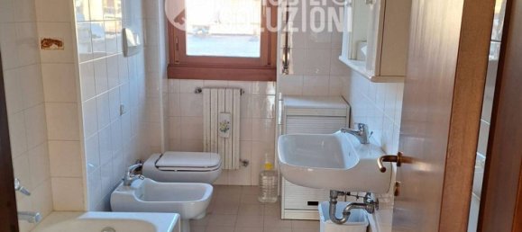 3 rooms Apartment in Bergamo, Italy No. 182937 12