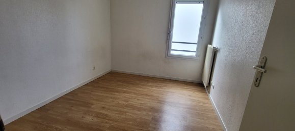 Apartamento de 3 dormitorios en Orleans, France No. 90646 18