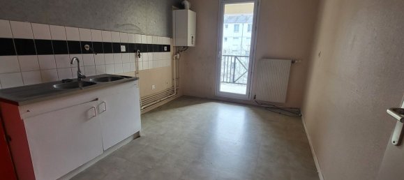 Apartamento de 3 dormitorios en Orleans, France No. 90646 7