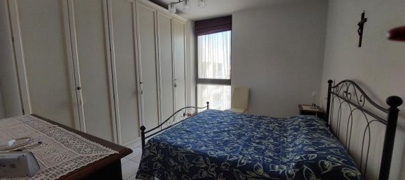 3 rooms Apartment in Arezzo, Italy No. 230763 5