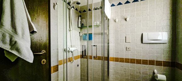 4 rooms House in Padenghe sul Garda, Italy No. 154328 6