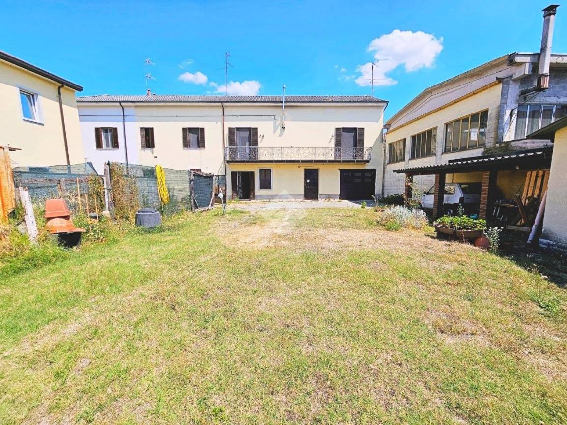 3 bedrooms House in Alessandria, Italy No. 289858