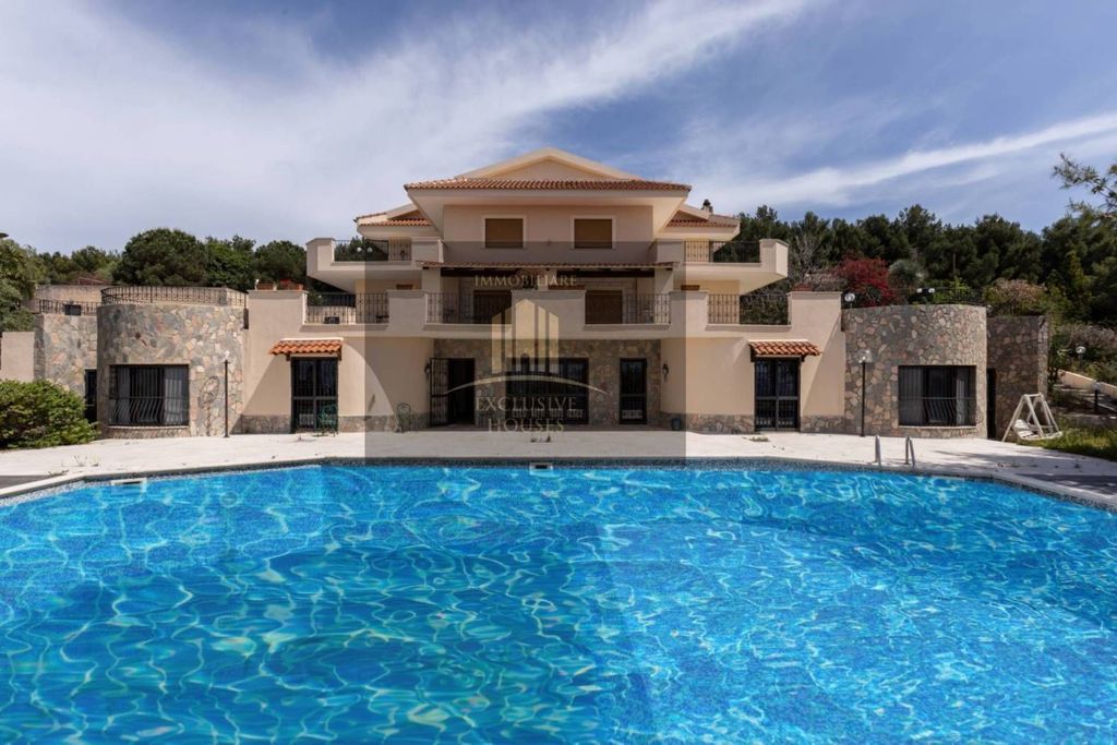 Villa de 5 divisões em Messina, Italy N.º 59874