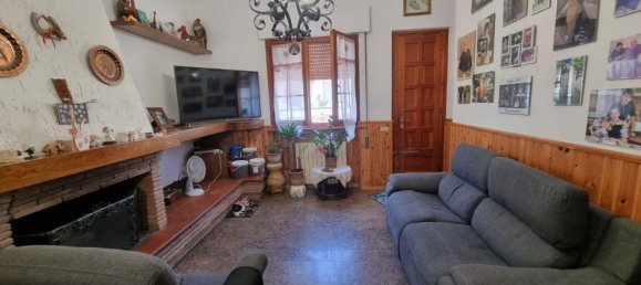 5 rooms Apartment in Massarosa, Italy No. 172120 4