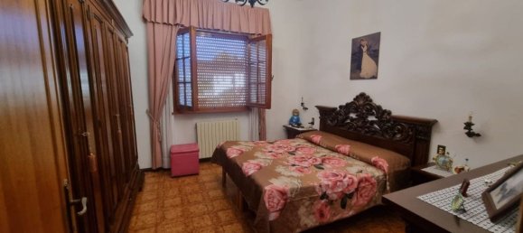 5 rooms Apartment in Massarosa, Italy No. 172120 8