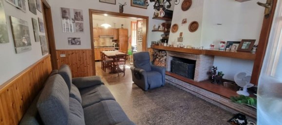 5 rooms Apartment in Massarosa, Italy No. 172120 3