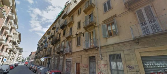 Studio in Turin, Italy No. 12198 4