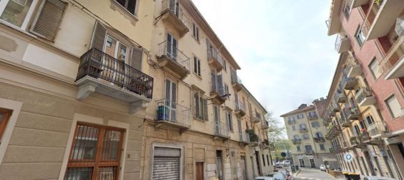 Studio in Turin, Italy No. 12198 3