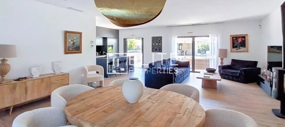 3 Schlafzimmer Villa in Vallauris, France, Nr. 298058 4