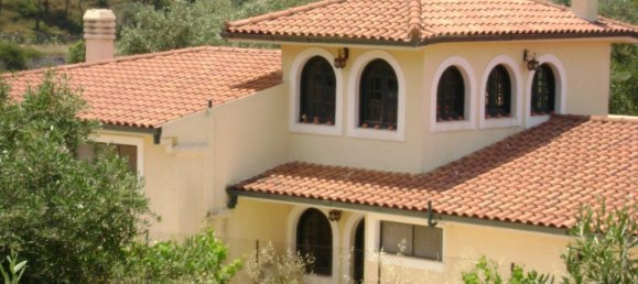 3 bedrooms Villa in Piraeus, Greece No. 6366 2