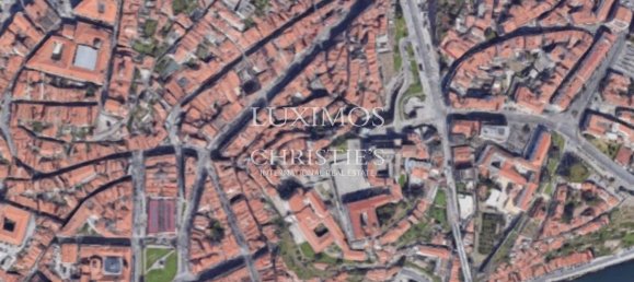 860m² Building in Porto, Portugal No. 115357 11