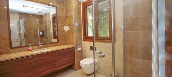 Villa de 6 dormitorios en Aphrodite Hills, Cyprus No. 22343 24