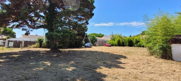 901m² Land in Barbatre, France No. 287934 3