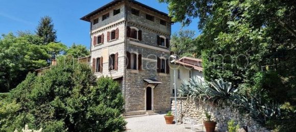 8 Schlafzimmer Villa in Como, Italy, Nr. 333059 16