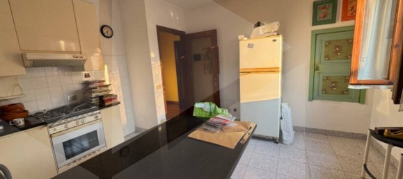 7 rooms Apartment in Vicenza, Italy No. 25469 2