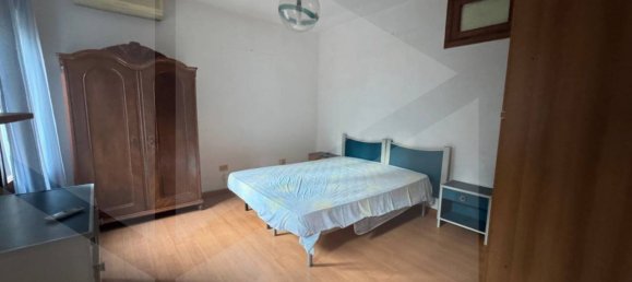 7 rooms Apartment in Vicenza, Italy No. 25469 13