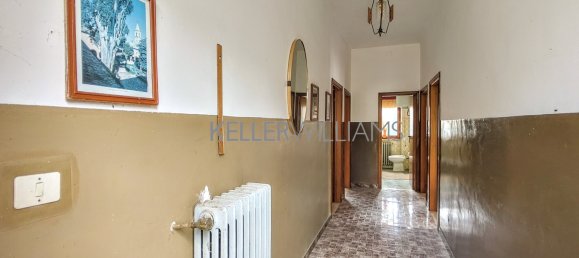 4 Schlafzimmer Wohnung in Ancona, Italy, Nr. 288975 2