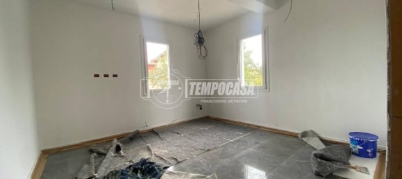 3 Schlafzimmer Wohnung in Castelfranco Emilia, Italy, Nr. 98162 9