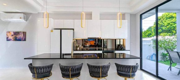 7 Schlafzimmer Villa in Pattaya, Thailand, Nr. 23438 7