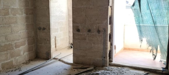 900m² Building in Aradeo, Italy No. 131228 13