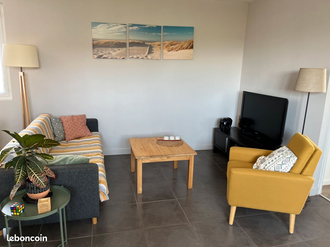 2 bedrooms Apartment in Breuillet, France No. 295809