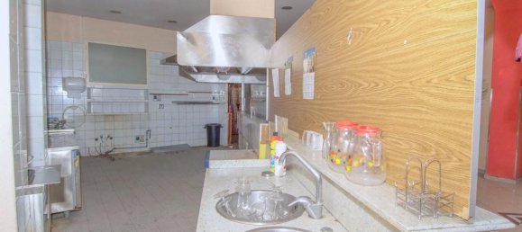 2غرفة عقار تجاري في Poggibonsi, Italy رقم 14250 13