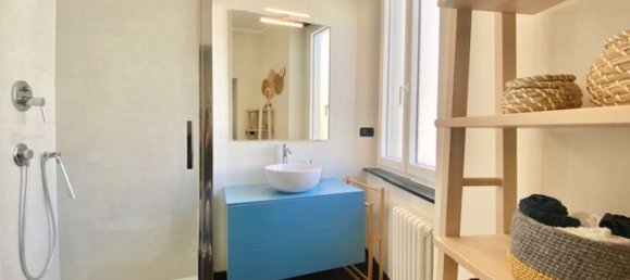 2 bedrooms Apartment in Genoa, Italy No. 294662 13