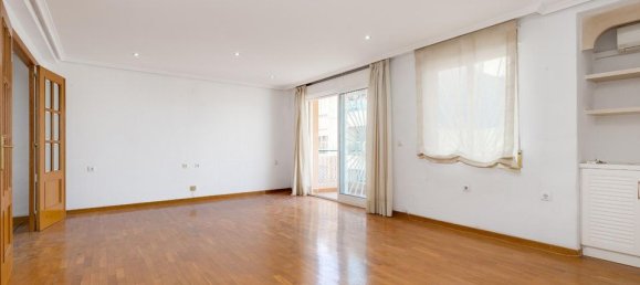 Apartamento T4 em Estepona, Spain N.º 175774 2